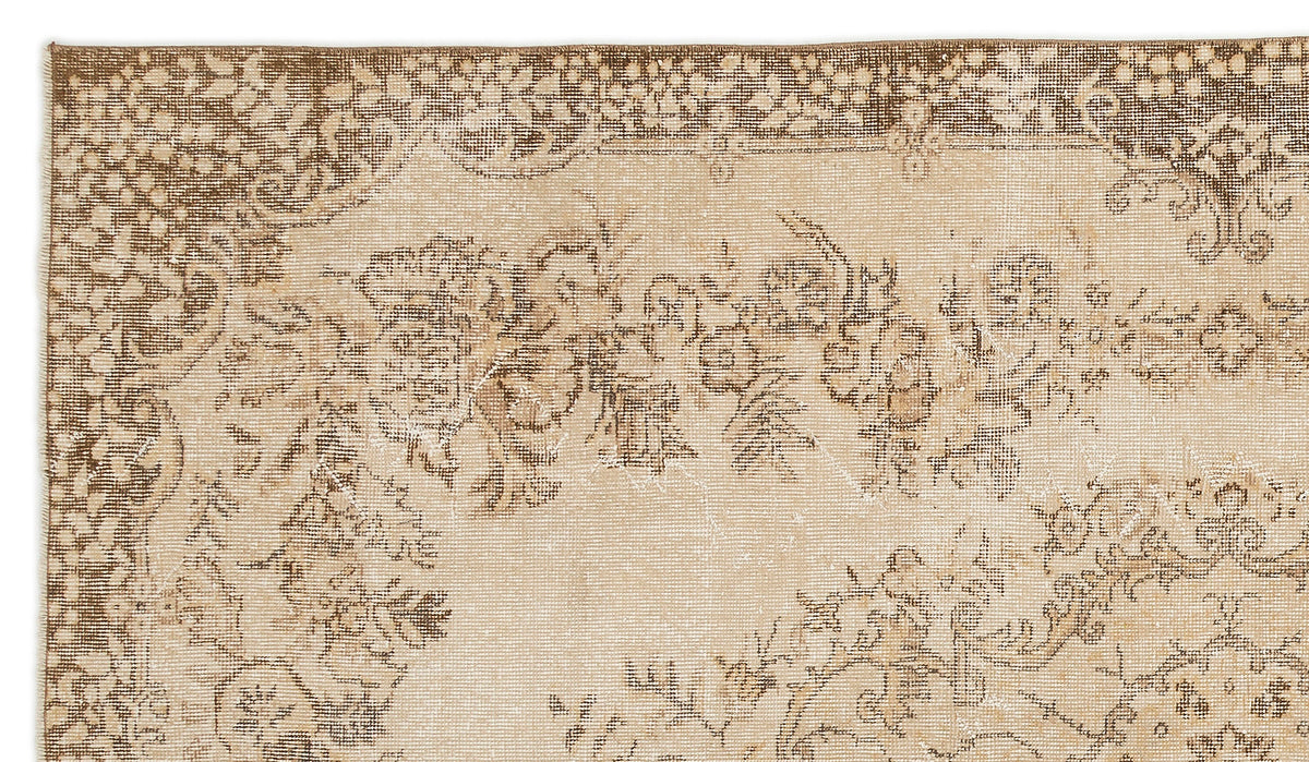 Beige Over Dyed Vintage Rug 5&#39;6&#39;&#39; x 9&#39;6&#39;&#39; ft 168 x 290 cm