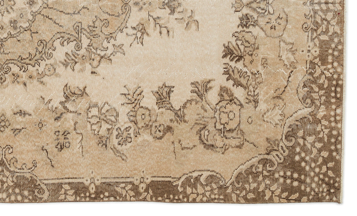 Beige Over Dyed Vintage Rug 5&#39;7&#39;&#39; x 9&#39;5&#39;&#39; ft 170 x 288 cm