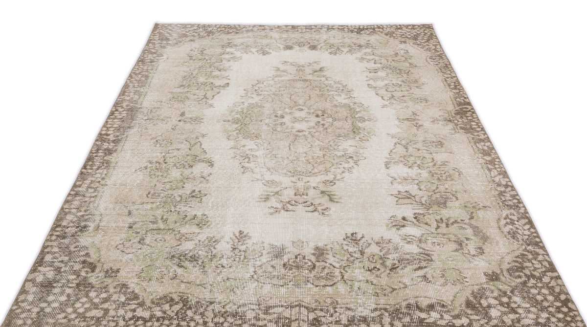 Beige Over Dyed Vintage Rug 5&#39;7&#39;&#39; x 8&#39;6&#39;&#39; ft 169 x 258 cm