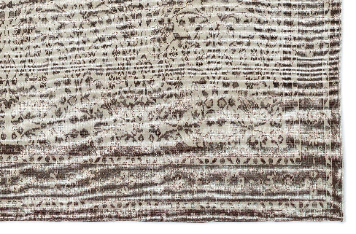 Beige Over Dyed Vintage Rug 5&#39;9&#39;&#39; x 8&#39;11&#39;&#39; ft 176 x 272 cm