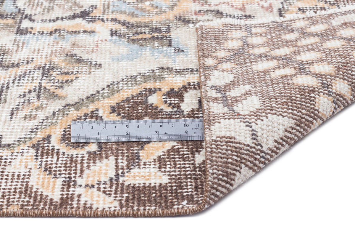 Beige Over Dyed Vintage Rug 5&#39;6&#39;&#39; x 9&#39;7&#39;&#39; ft 168 x 292 cm