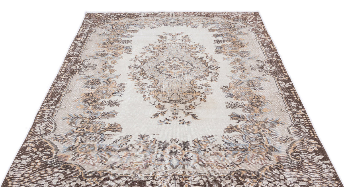 Beige Over Dyed Vintage Rug 5&#39;6&#39;&#39; x 9&#39;7&#39;&#39; ft 168 x 292 cm