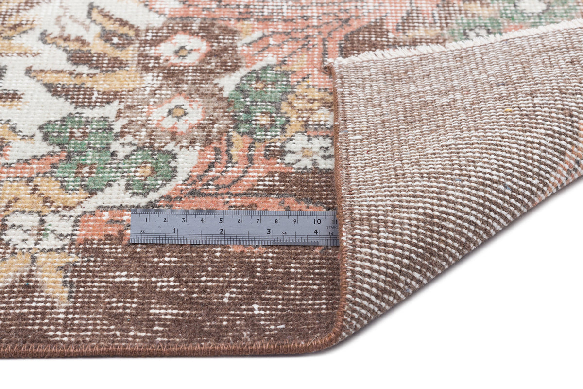 Beige Over Dyed Vintage Rug 5&#39;10&#39;&#39; x 9&#39;6&#39;&#39; ft 177 x 290 cm