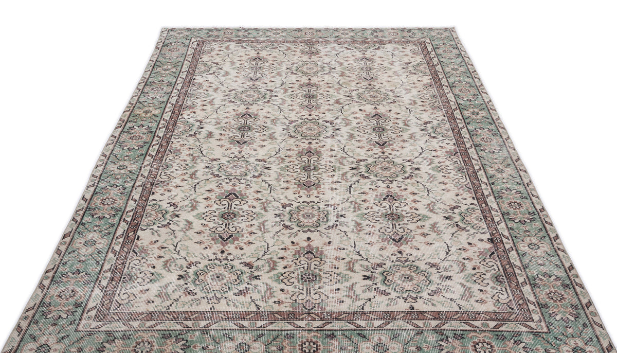 Naturel Over Dyed Vintage Rug 5&#39;6&#39;&#39; x 8&#39;9&#39;&#39; ft 167 x 266 cm
