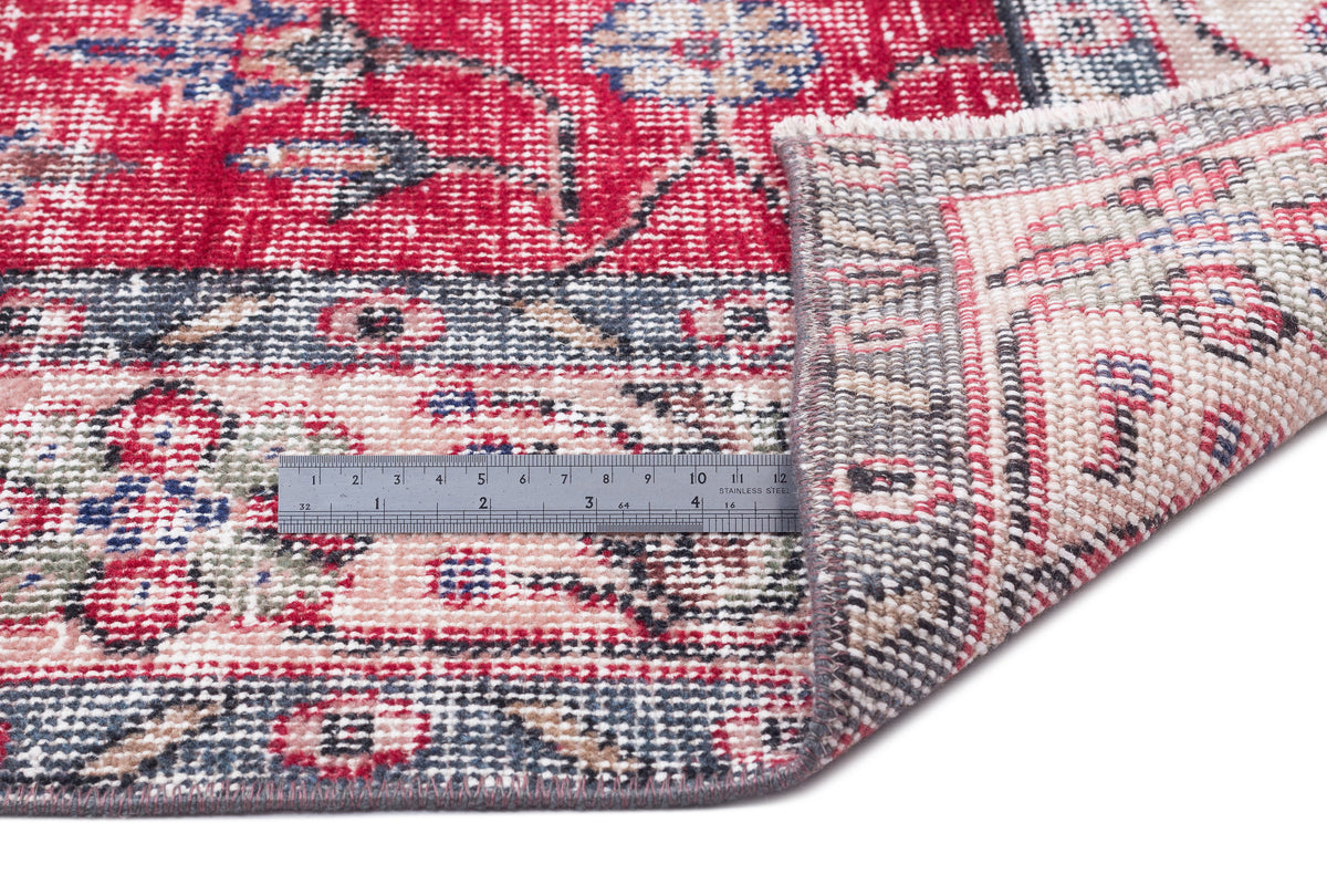 Naturel Over Dyed Vintage Rug 5&#39;4&#39;&#39; x 8&#39;10&#39;&#39; ft 162 x 270 cm