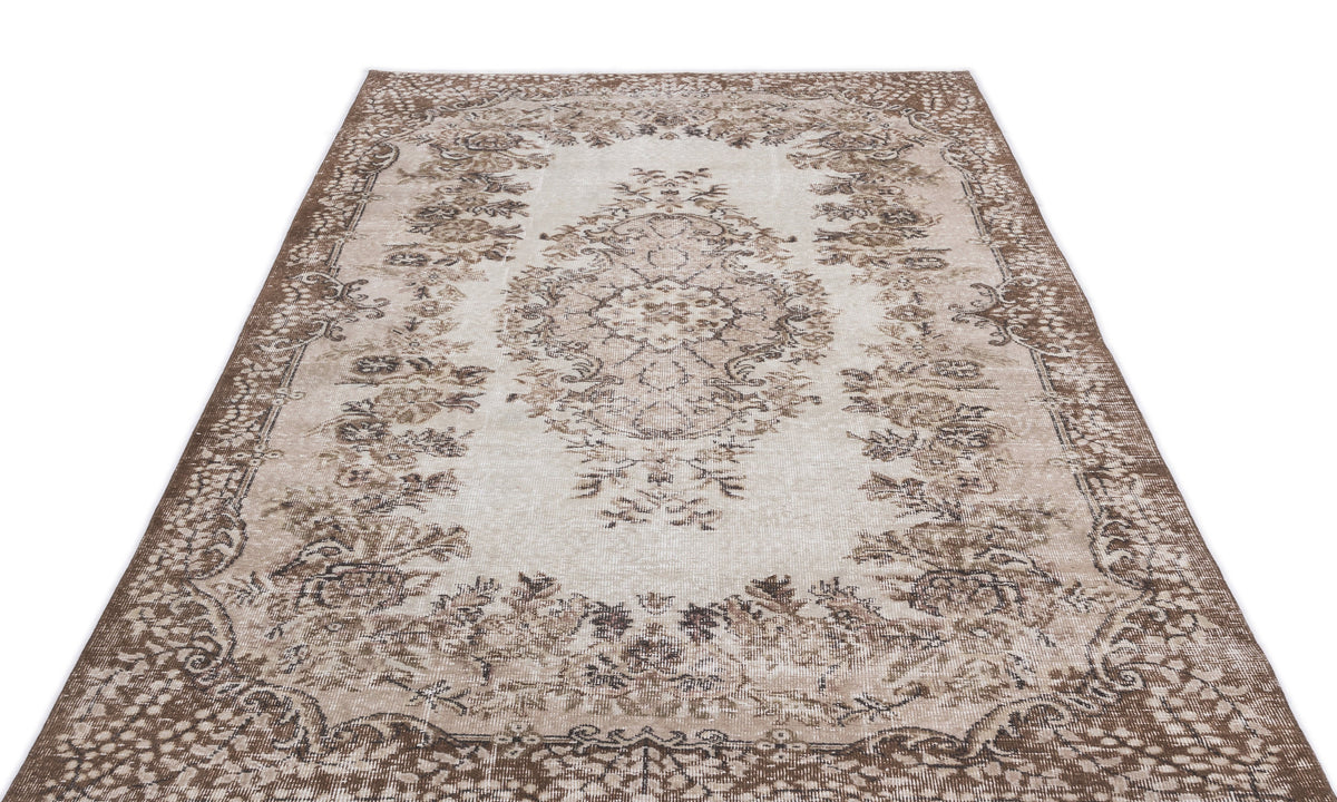 Beige Over Dyed Vintage Rug 5&#39;7&#39;&#39; x 9&#39;7&#39;&#39; ft 170 x 291 cm