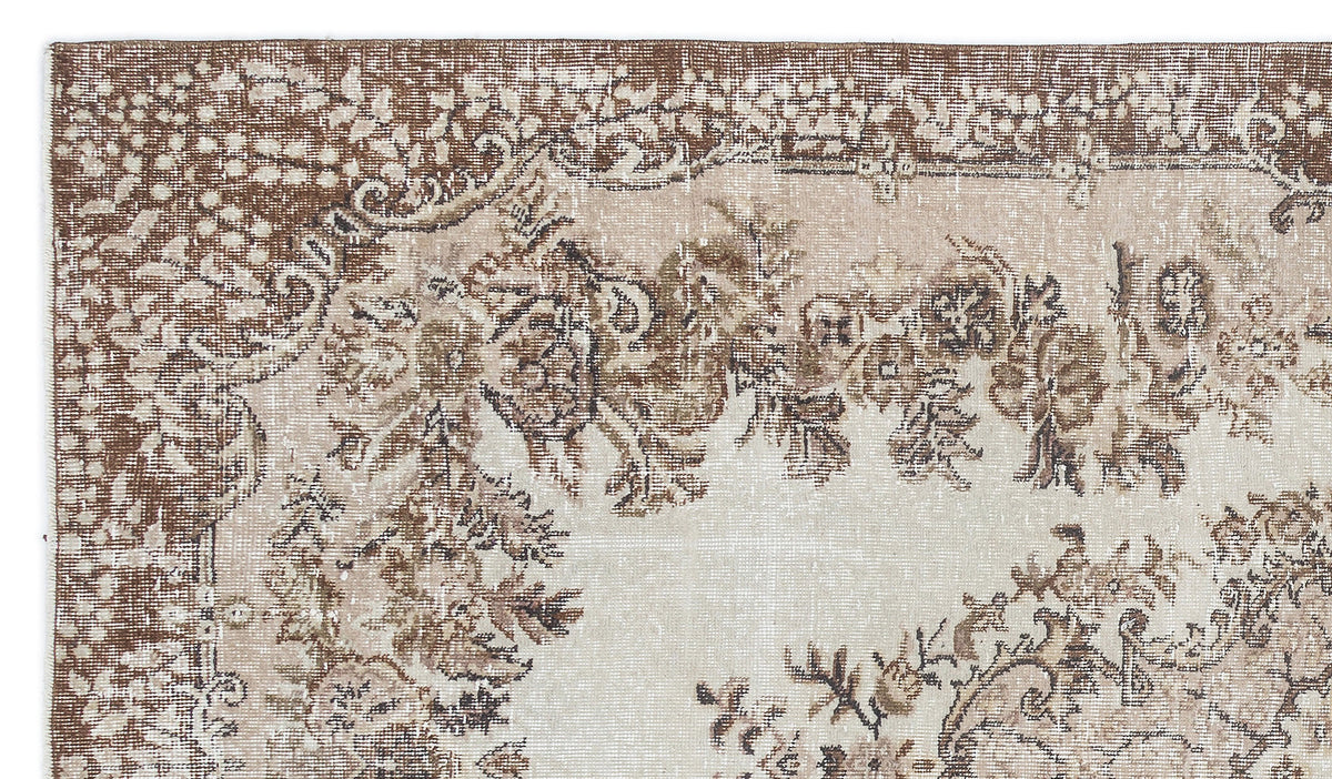 Beige Over Dyed Vintage Rug 5&#39;7&#39;&#39; x 9&#39;7&#39;&#39; ft 170 x 291 cm