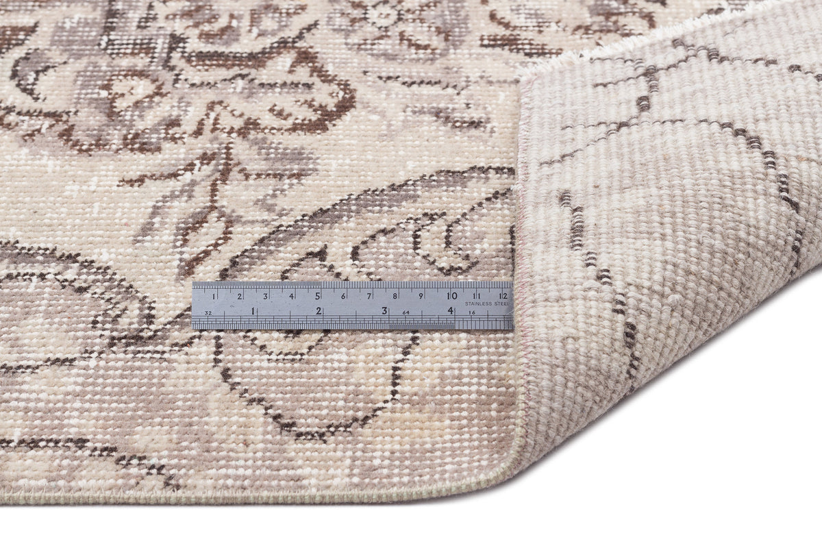 Beige Over Dyed Vintage Rug 5&#39;8&#39;&#39; x 8&#39;10&#39;&#39; ft 173 x 268 cm