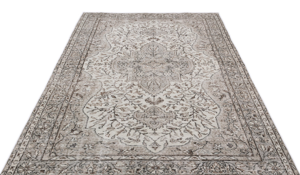 Beige Over Dyed Vintage Rug 5&#39;5&#39;&#39; x 9&#39;5&#39;&#39; ft 166 x 287 cm