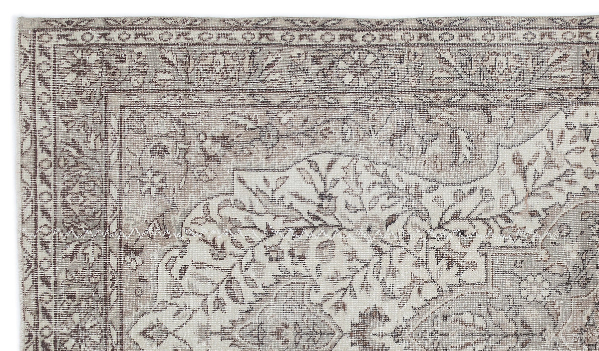 Beige Over Dyed Vintage Rug 5&#39;5&#39;&#39; x 9&#39;5&#39;&#39; ft 166 x 287 cm