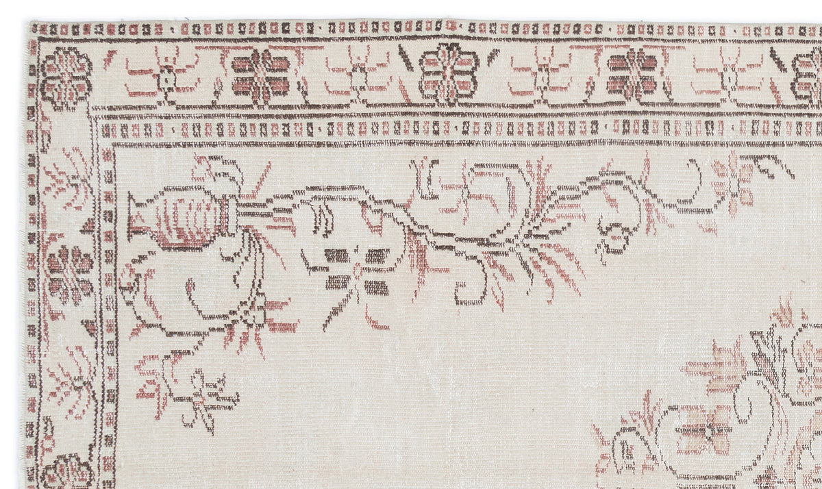 Beige Over Dyed Vintage Rug 5&#39;5&#39;&#39; x 9&#39;3&#39;&#39; ft 165 x 283 cm