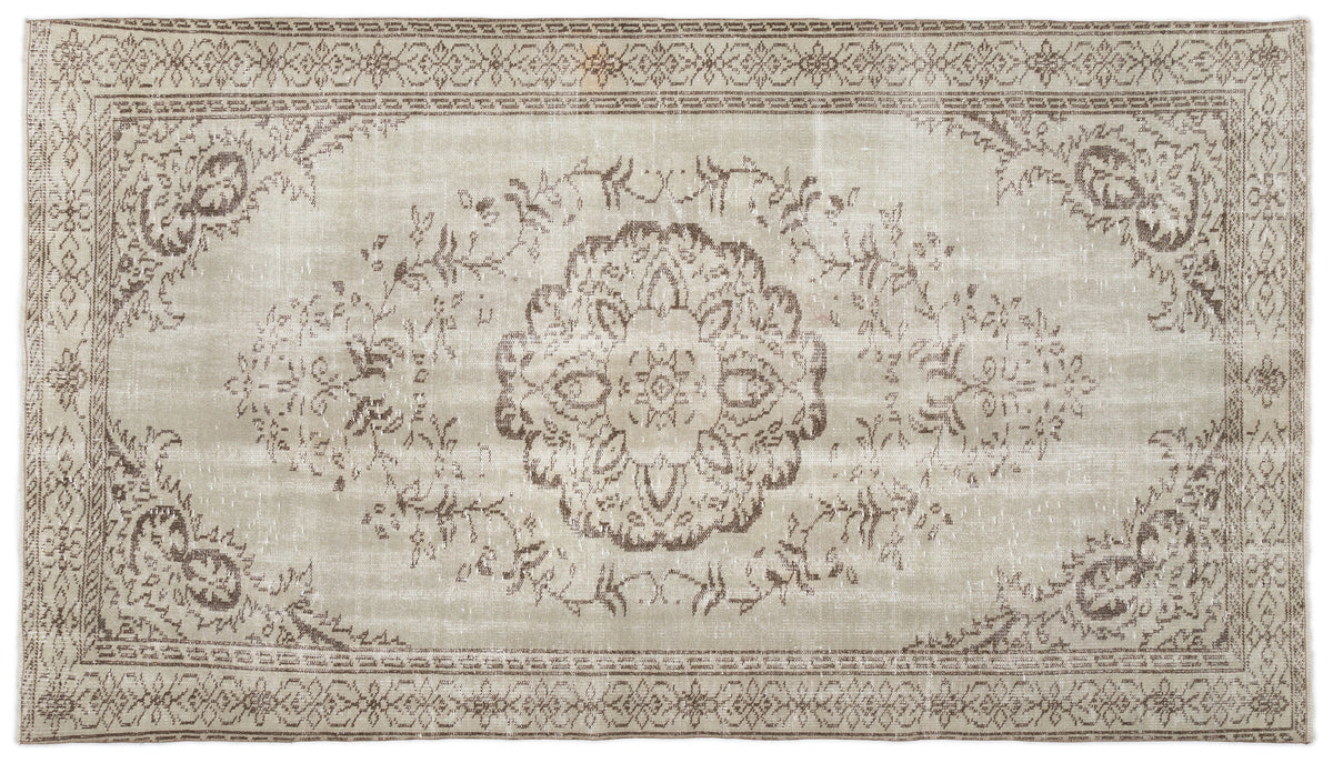 Beige Over Dyed Vintage Rug 5&#39;5&#39;&#39; x 9&#39;6&#39;&#39; ft 164 x 290 cm
