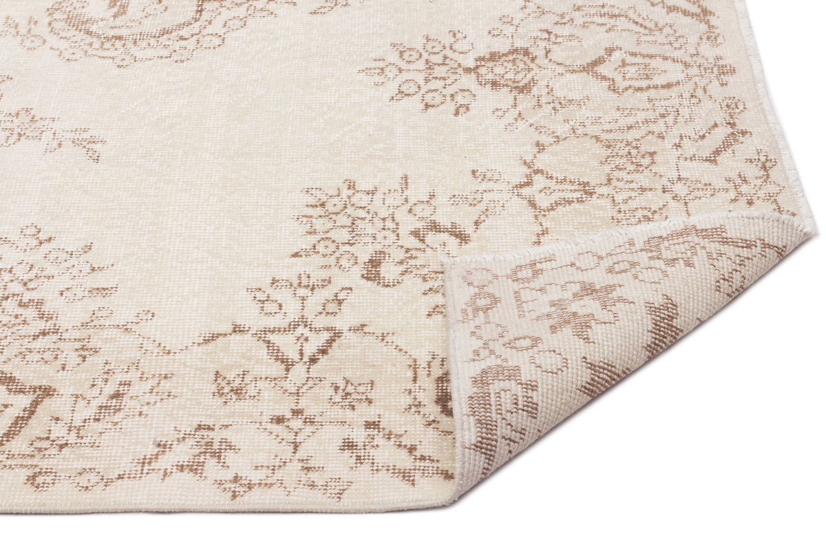 Beige Over Dyed Vintage Rug 5&#39;10&#39;&#39; x 9&#39;11&#39;&#39; ft 177 x 303 cm