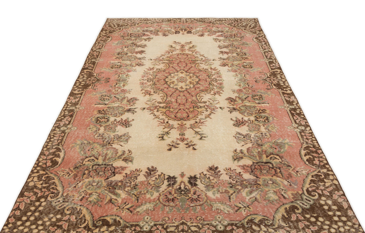 Naturel Over Dyed Vintage Rug 5&#39;6&#39;&#39; x 9&#39;3&#39;&#39; ft 167 x 281 cm