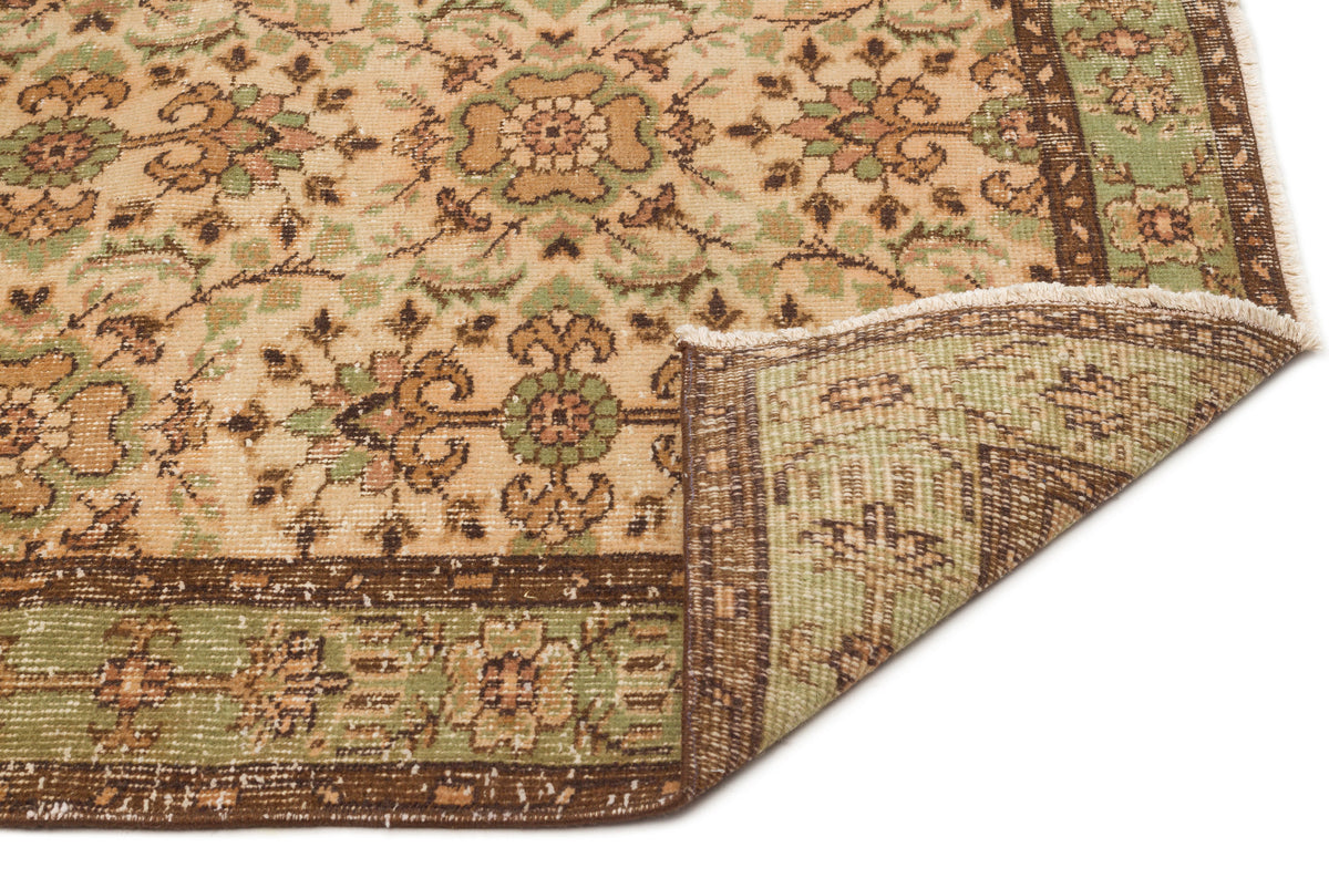 Naturel Over Dyed Vintage Rug 5&#39;8&#39;&#39; x 8&#39;7&#39;&#39; ft 173 x 262 cm