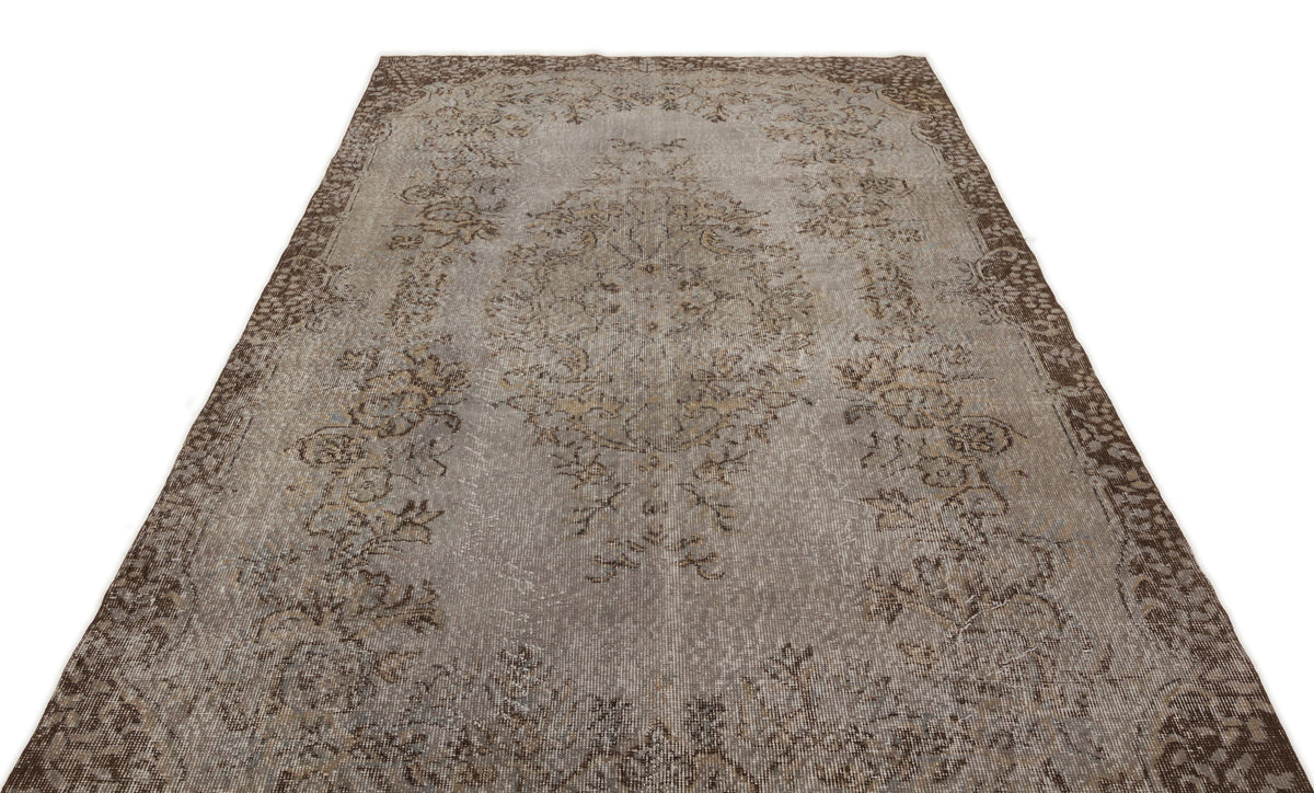 Gray Over Dyed Vintage Rug 5&#39;7&#39;&#39; x 9&#39;7&#39;&#39; ft 171 x 292 cm