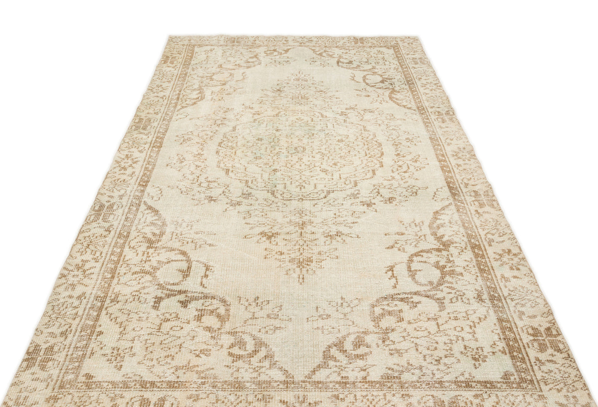 Beige Over Dyed Vintage Rug 5&#39;6&#39;&#39; x 9&#39;5&#39;&#39; ft 168 x 288 cm