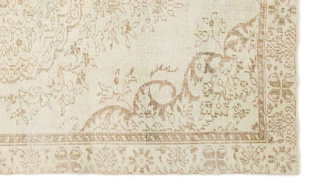 Beige Over Dyed Vintage Rug 5&#39;6&#39;&#39; x 9&#39;5&#39;&#39; ft 168 x 288 cm