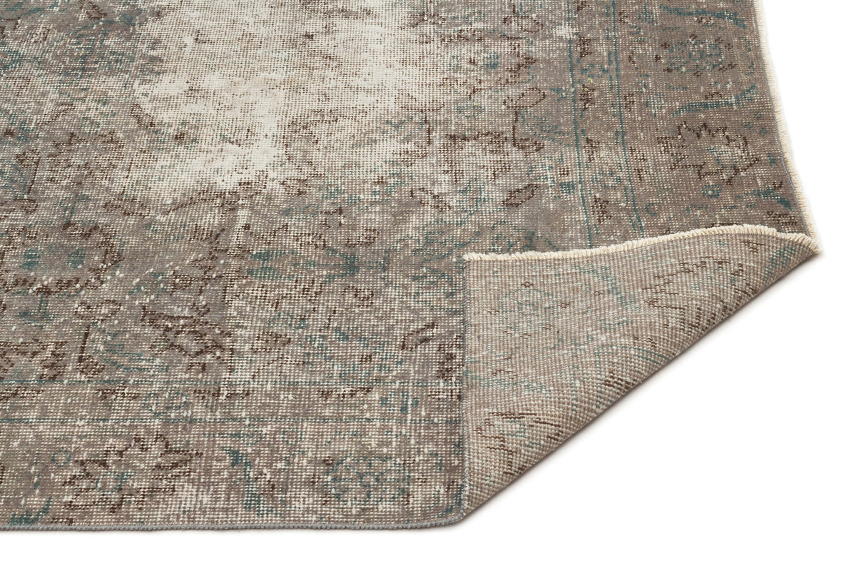 Gray Over Dyed Vintage Rug 4&#39;4&#39;&#39; x 7&#39;7&#39;&#39; ft 131 x 232 cm