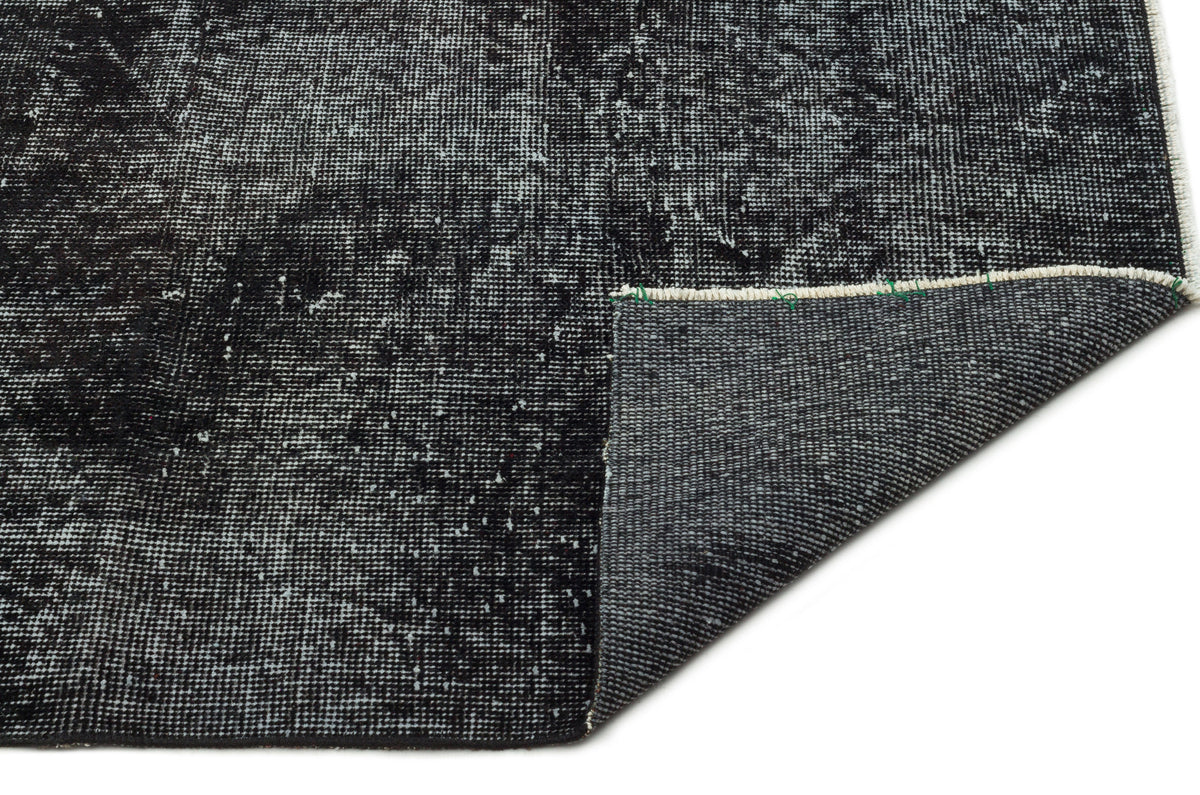 Black Over Dyed Vintage Rug 5&#39;6&#39;&#39; x 9&#39;4&#39;&#39; ft 168 x 285 cm