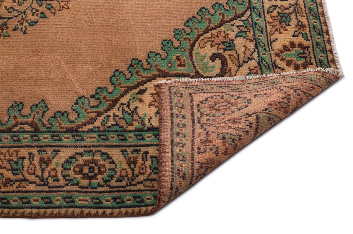 Naturel Over Dyed Vintage Rug 5&#39;9&#39;&#39; x 9&#39;5&#39;&#39; ft 176 x 288 cm