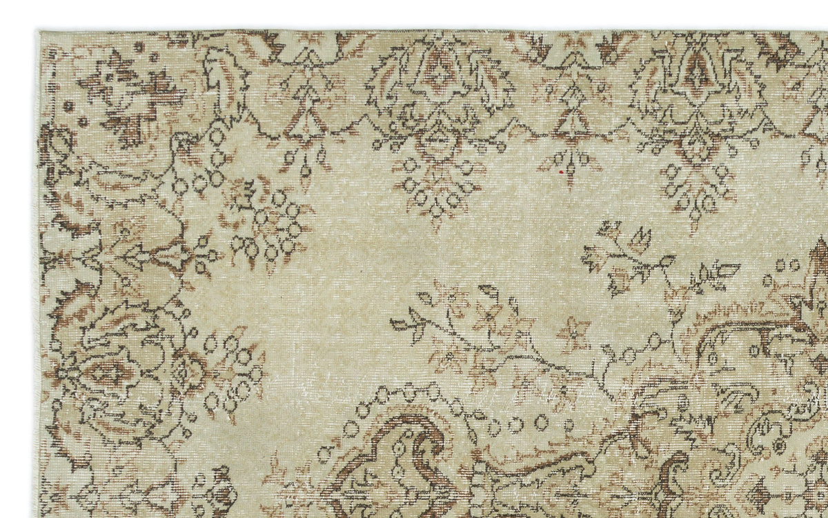 Beige Over Dyed Vintage Rug 5&#39;5&#39;&#39; x 8&#39;10&#39;&#39; ft 164 x 269 cm