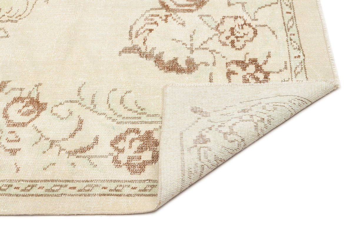 Beige Over Dyed Vintage Rug 5&#39;11&#39;&#39; x 9&#39;3&#39;&#39; ft 180 x 283 cm