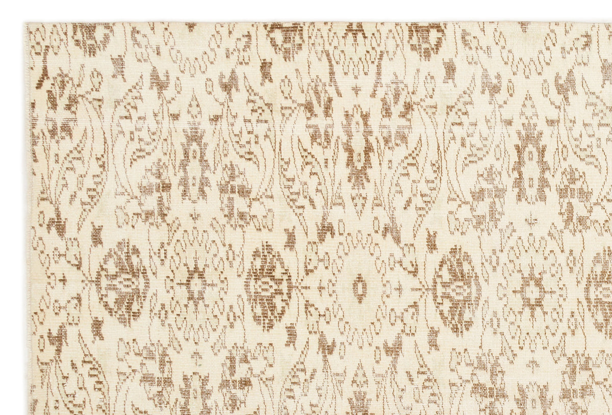 Beige Over Dyed Vintage Rug 5&#39;9&#39;&#39; x 8&#39;8&#39;&#39; ft 174 x 263 cm