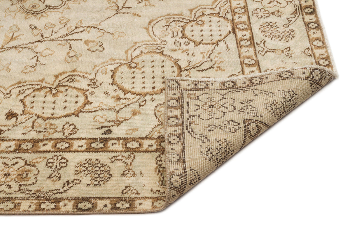 Beige Over Dyed Vintage Rug 5&#39;8&#39;&#39; x 8&#39;10&#39;&#39; ft 172 x 268 cm