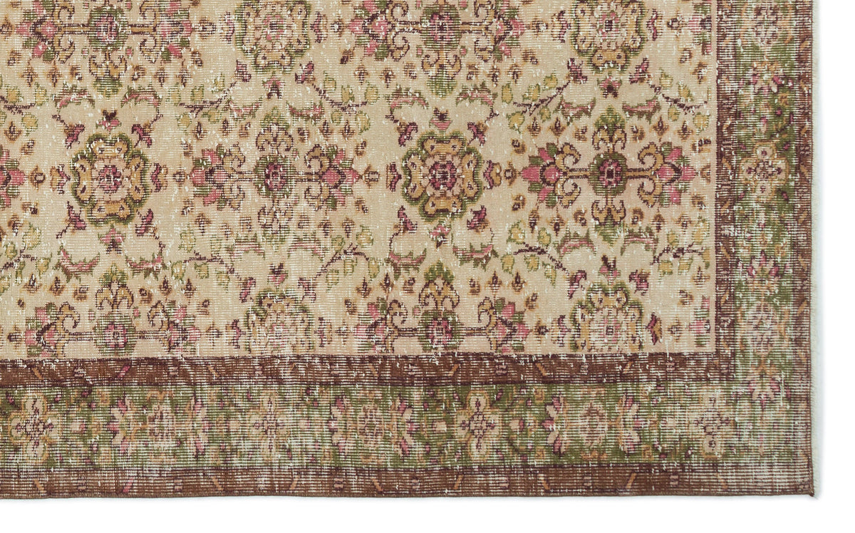 Beige Over Dyed Vintage Rug 5&#39;9&#39;&#39; x 9&#39;7&#39;&#39; ft 175 x 292 cm