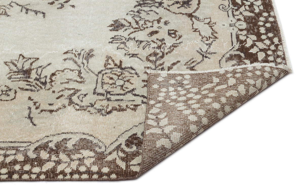 Beige Over Dyed Vintage Rug 5&#39;9&#39;&#39; x 9&#39;11&#39;&#39; ft 174 x 302 cm