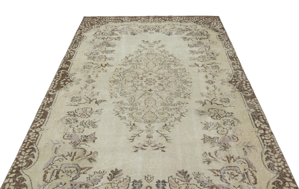 Beige Over Dyed Vintage Rug 5&#39;5&#39;&#39; x 9&#39;7&#39;&#39; ft 165 x 291 cm
