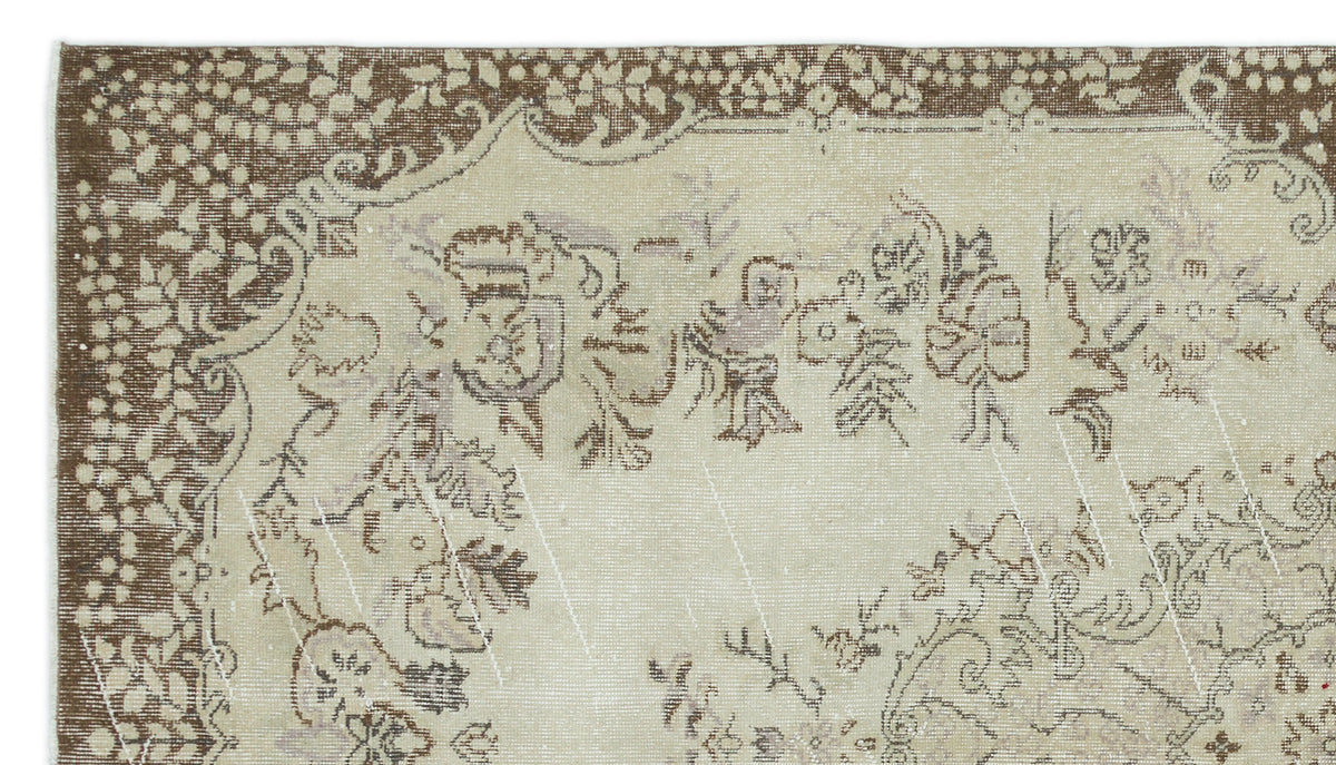 Beige Over Dyed Vintage Rug 5&#39;5&#39;&#39; x 9&#39;7&#39;&#39; ft 165 x 291 cm