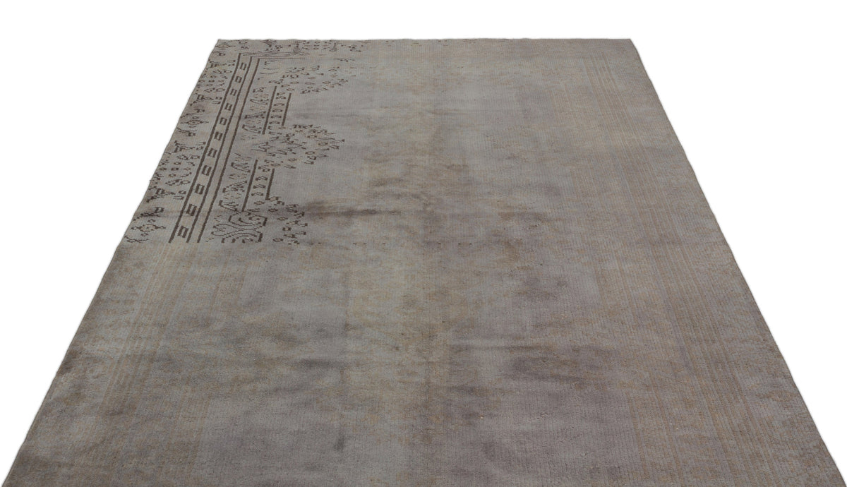 Gray Over Dyed Vintage Rug 5&#39;7&#39;&#39; x 9&#39;6&#39;&#39; ft 170 x 290 cm
