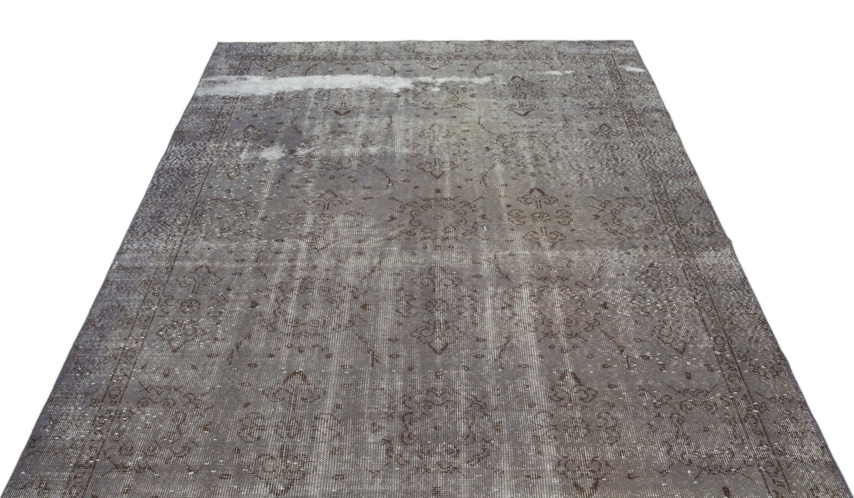 Gray Over Dyed Vintage Rug 5&#39;8&#39;&#39; x 9&#39;5&#39;&#39; ft 172 x 286 cm