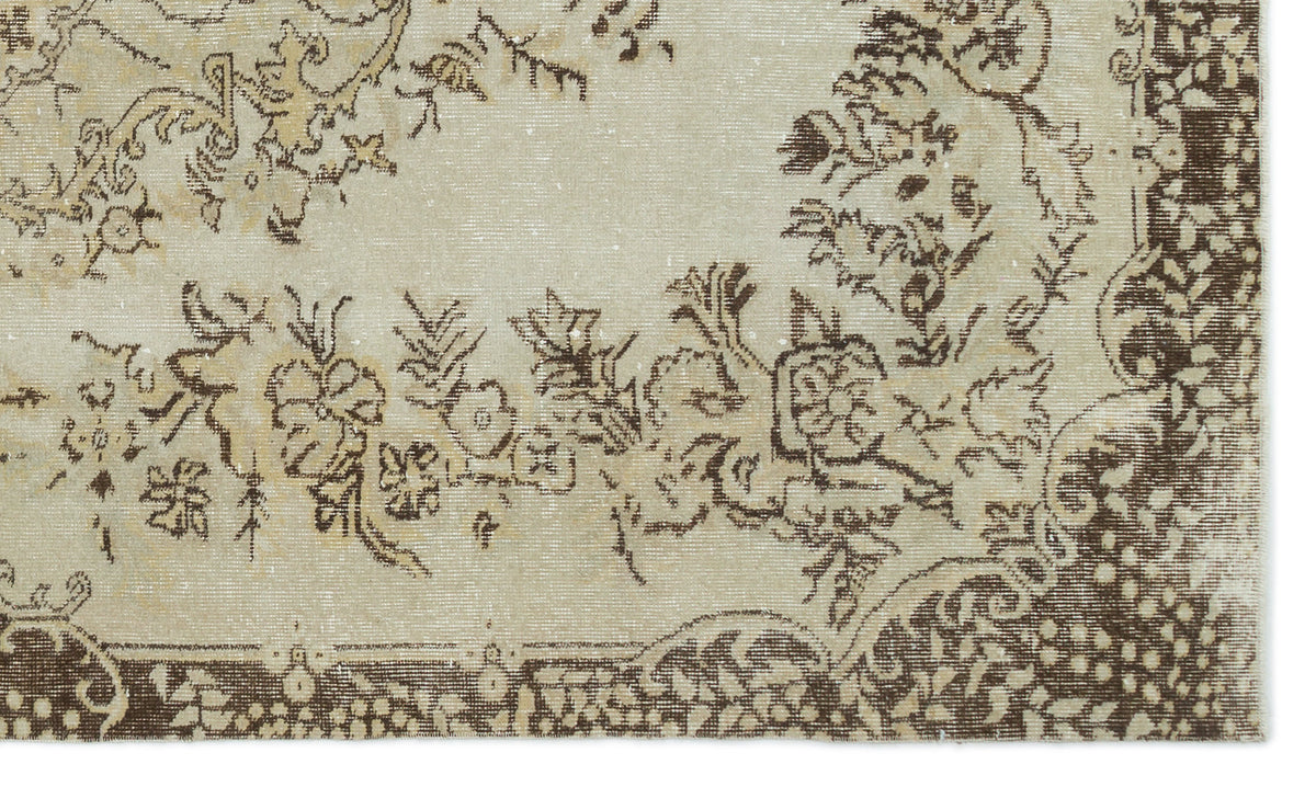Beige Over Dyed Vintage Rug 5&#39;6&#39;&#39; x 9&#39;4&#39;&#39; ft 168 x 285 cm