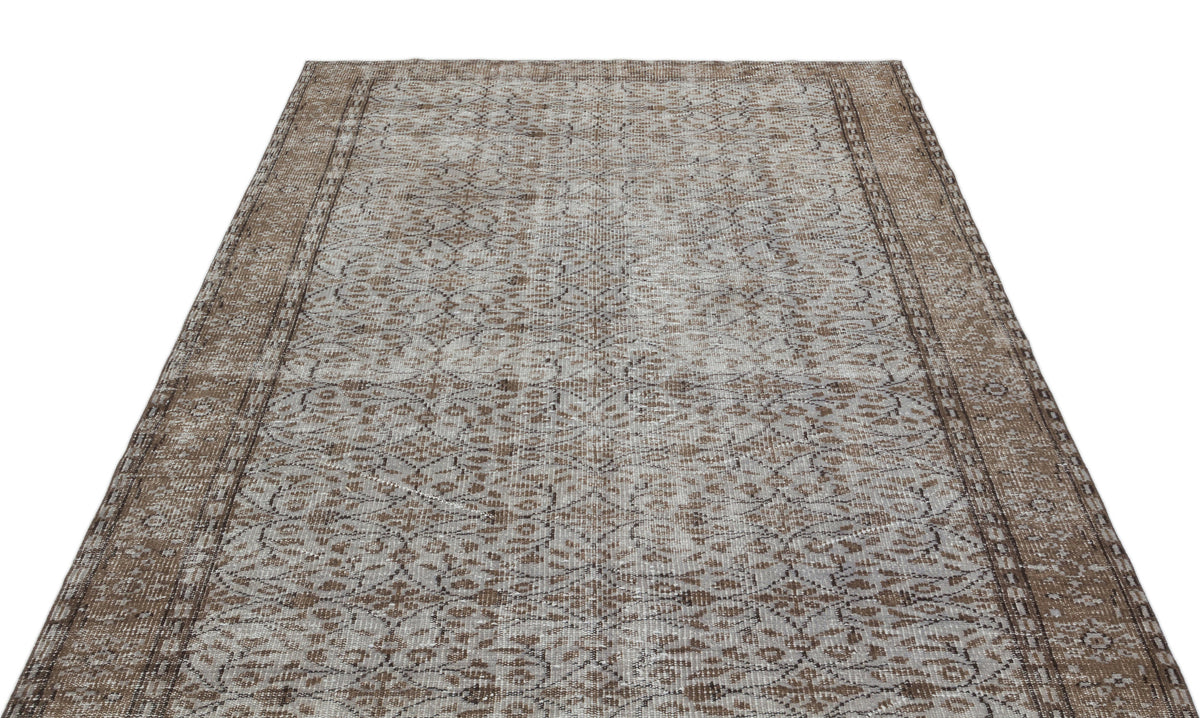 Gray Over Dyed Vintage Rug 5&#39;3&#39;&#39; x 8&#39;8&#39;&#39; ft 159 x 264 cm