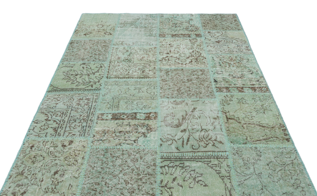 Green Over Dyed Patchwork Unique Rug 5&#39;3&#39;&#39; x 7&#39;7&#39;&#39; ft 160 x 231 cm