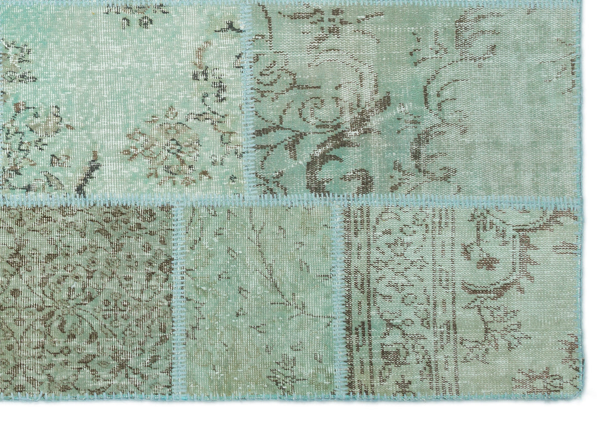 Green Over Dyed Patchwork Unique Rug 5&#39;3&#39;&#39; x 7&#39;7&#39;&#39; ft 160 x 232 cm