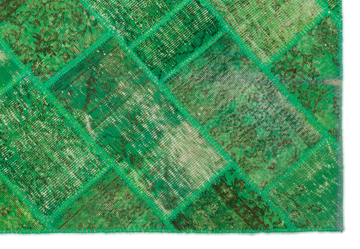 Green Over Dyed Patchwork Unique Rug 5&#39;3&#39;&#39; x 7&#39;7&#39;&#39; ft 160 x 232 cm