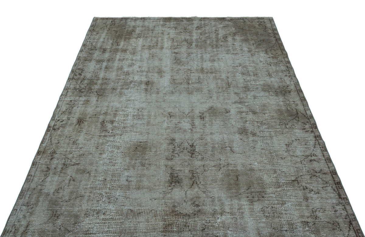 Gray Over Dyed Vintage Rug 5&#39;5&#39;&#39; x 8&#39;12&#39;&#39; ft 166 x 274 cm