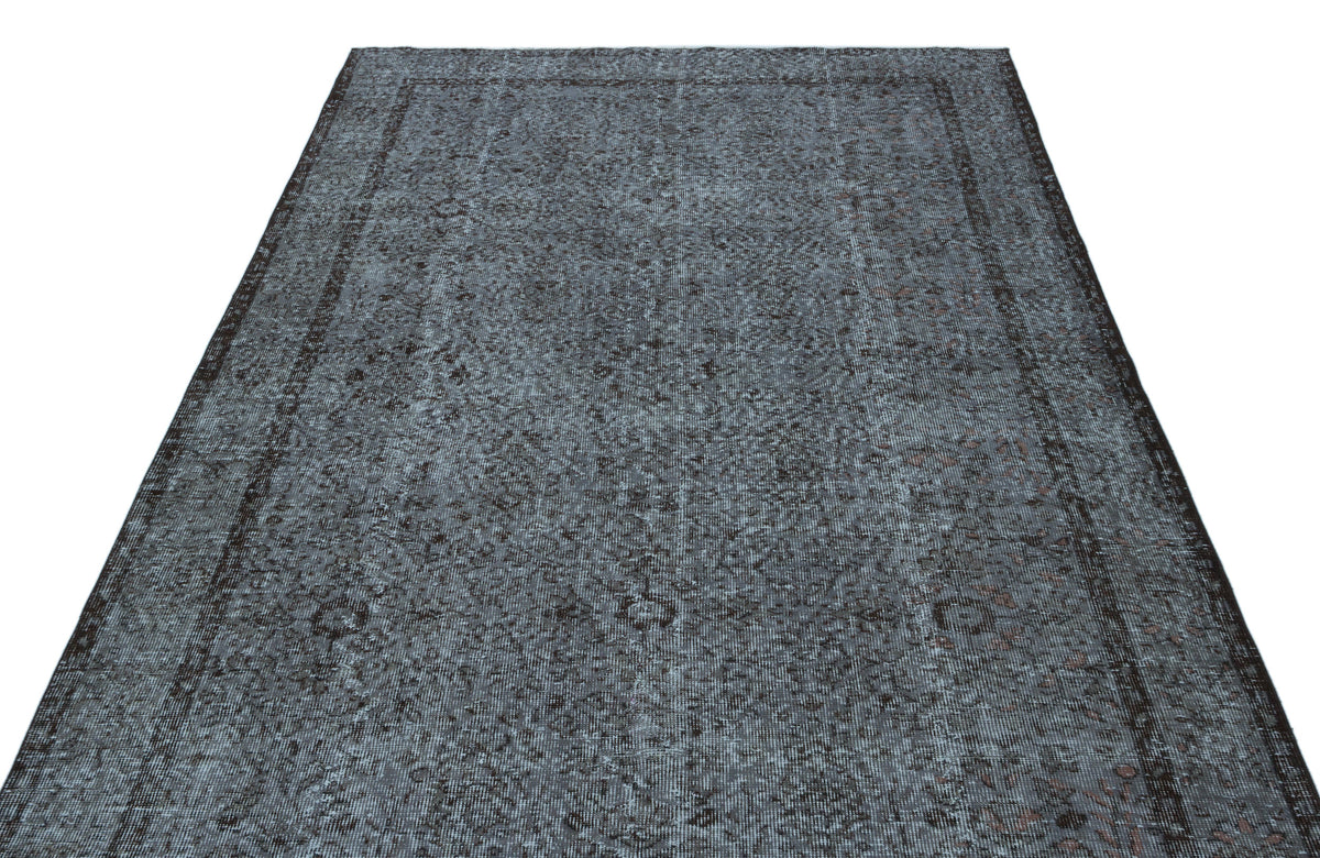 Gray Over Dyed Vintage Rug 5&#39;6&#39;&#39; x 9&#39;8&#39;&#39; ft 168 x 295 cm