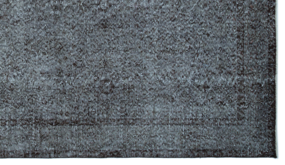Gray Over Dyed Vintage Rug 5&#39;6&#39;&#39; x 9&#39;8&#39;&#39; ft 168 x 295 cm