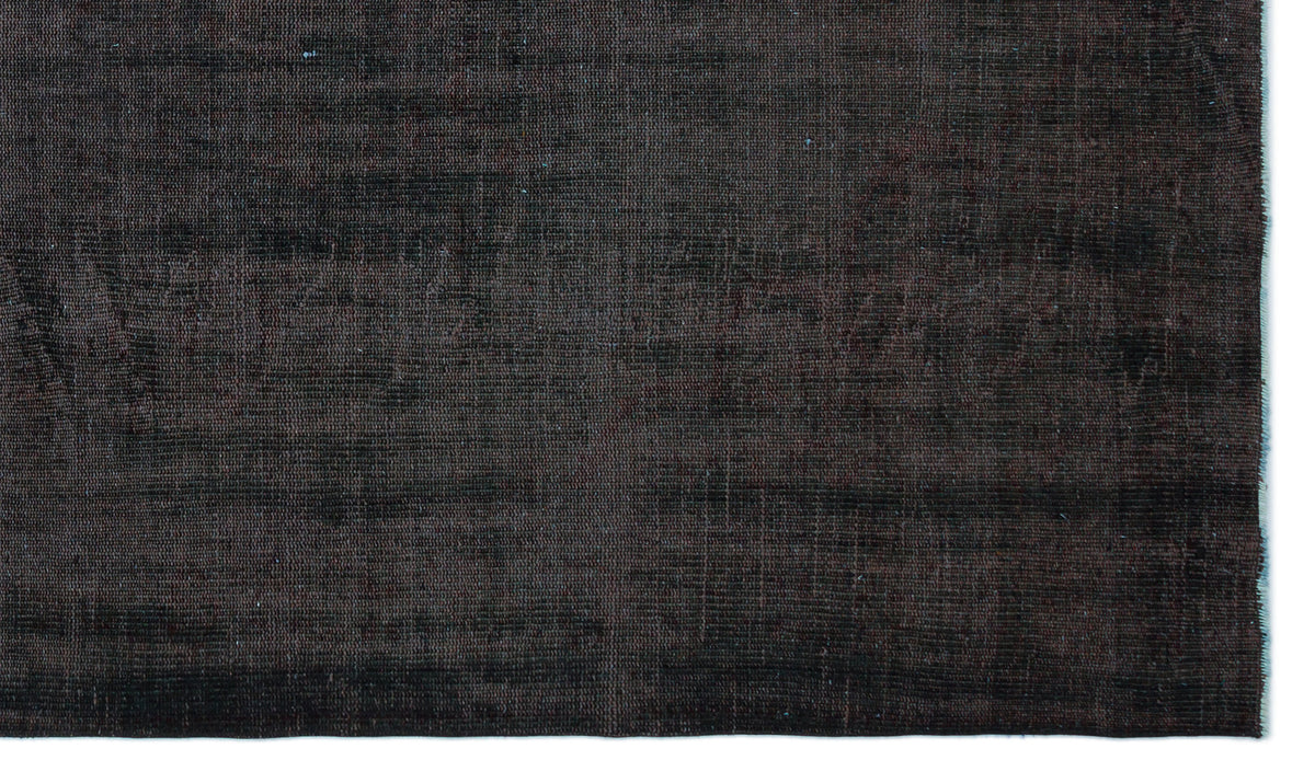 Black Over Dyed Vintage Rug 5&#39;7&#39;&#39; x 9&#39;5&#39;&#39; ft 170 x 286 cm