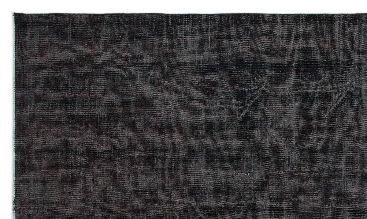 Black Over Dyed Vintage Rug 5&#39;7&#39;&#39; x 9&#39;5&#39;&#39; ft 170 x 286 cm