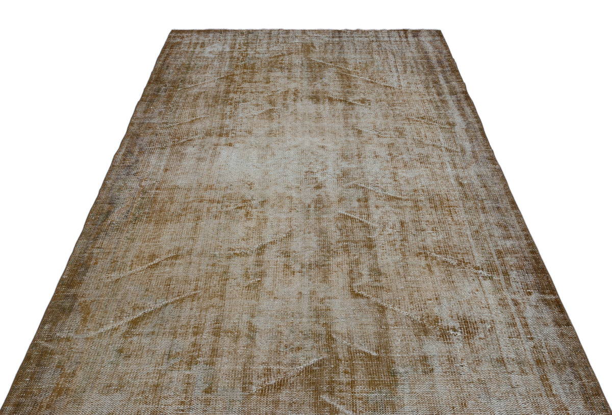 Brown Over Dyed Vintage Rug 5&#39;6&#39;&#39; x 10&#39;0&#39;&#39; ft 168 x 305 cm