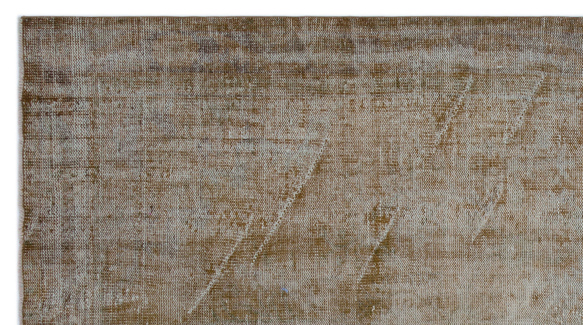 Brown Over Dyed Vintage Rug 5&#39;6&#39;&#39; x 10&#39;0&#39;&#39; ft 168 x 305 cm