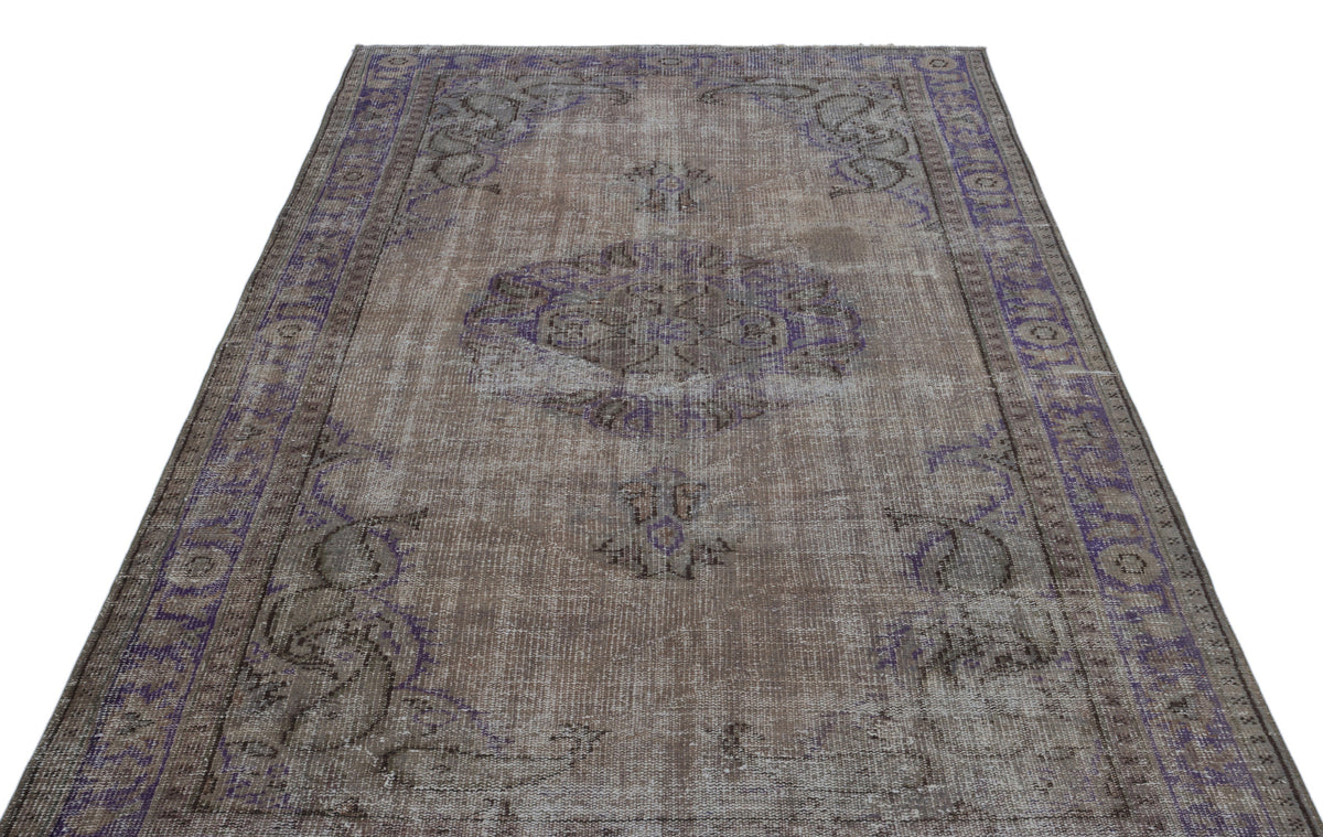 Gray Over Dyed Vintage Rug 5&#39;7&#39;&#39; x 8&#39;10&#39;&#39; ft 170 x 269 cm