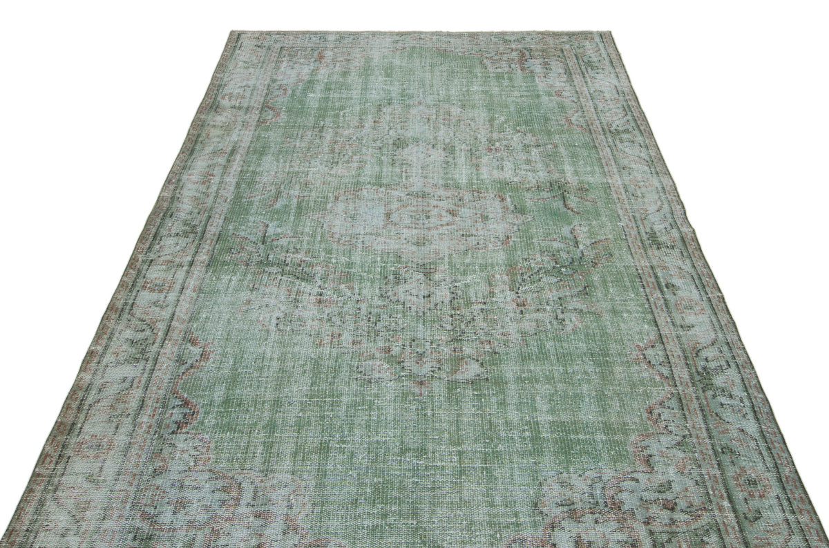 Green Over Dyed Vintage Rug 5&#39;5&#39;&#39; x 8&#39;11&#39;&#39; ft 165 x 272 cm