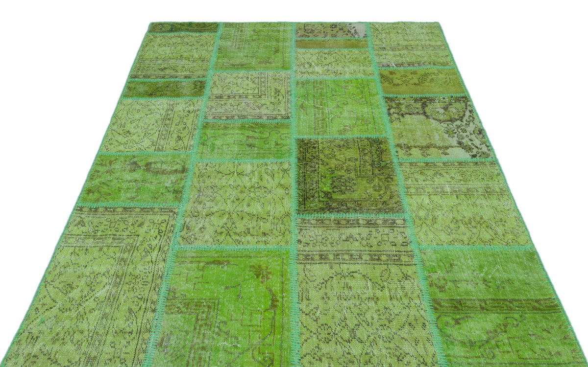 Green Over Dyed Patchwork Unique Rug 5&#39;3&#39;&#39; x 7&#39;7&#39;&#39; ft 160 x 230 cm